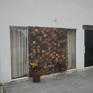 Casa de hóspedes Casa De Nos Carianos Perto Do Aeroporto, Florianópolis